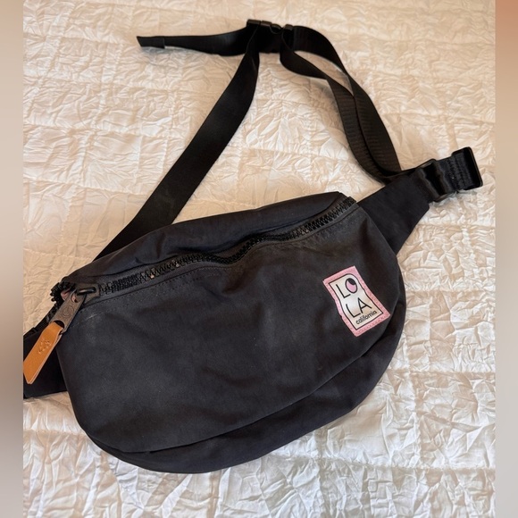 lola Handbags - Lola Black and Pink Tote